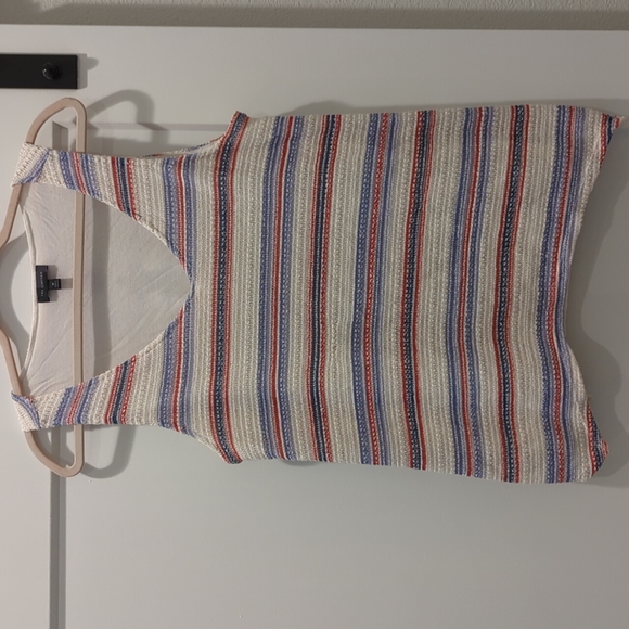 The Limited Women's M Flowy tank - clearance sale!! - Picture 1 of 4